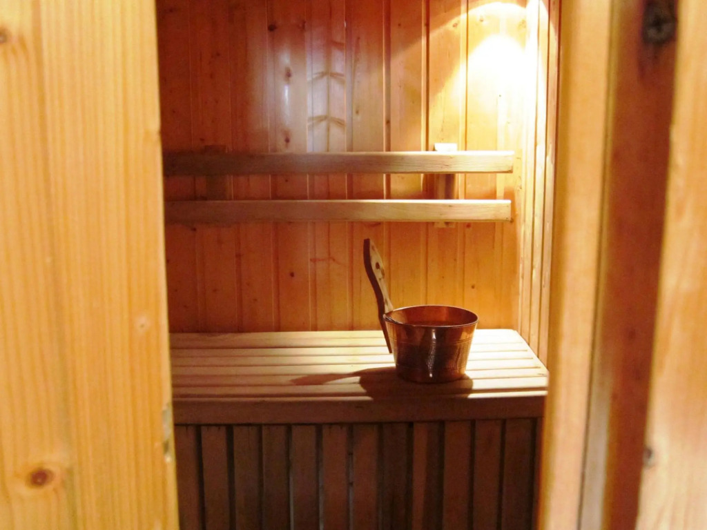 Family Cottage with Sauna