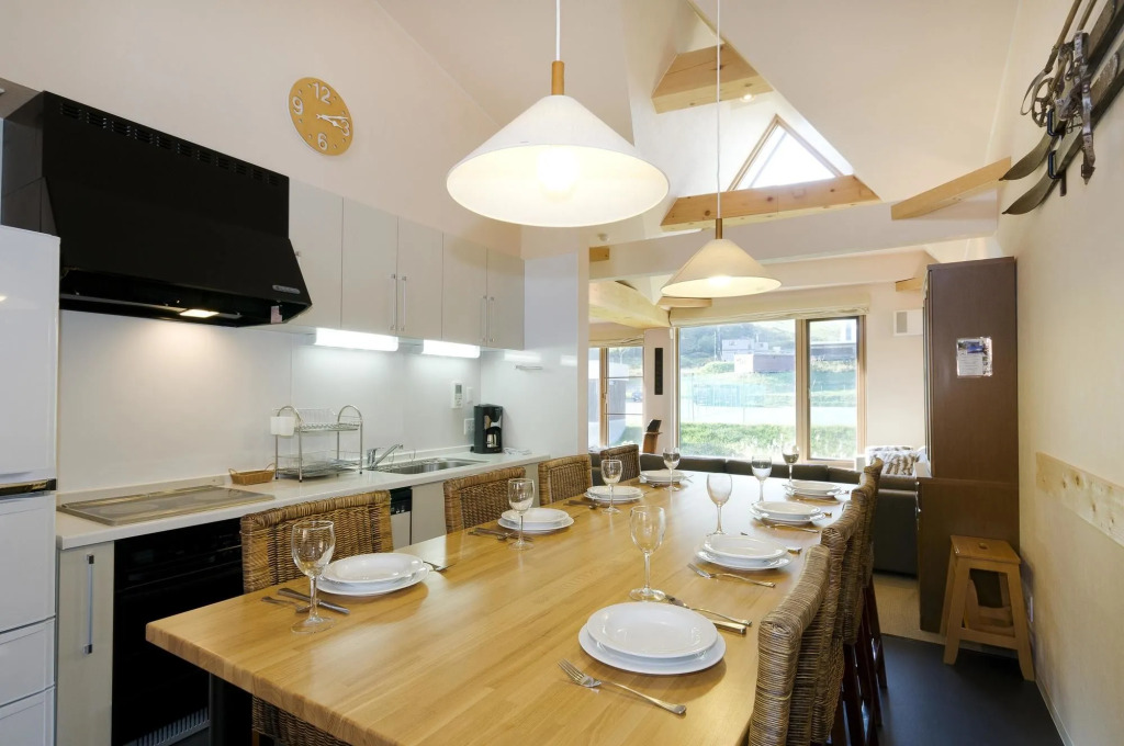 Gondola Chalet by H2 Life