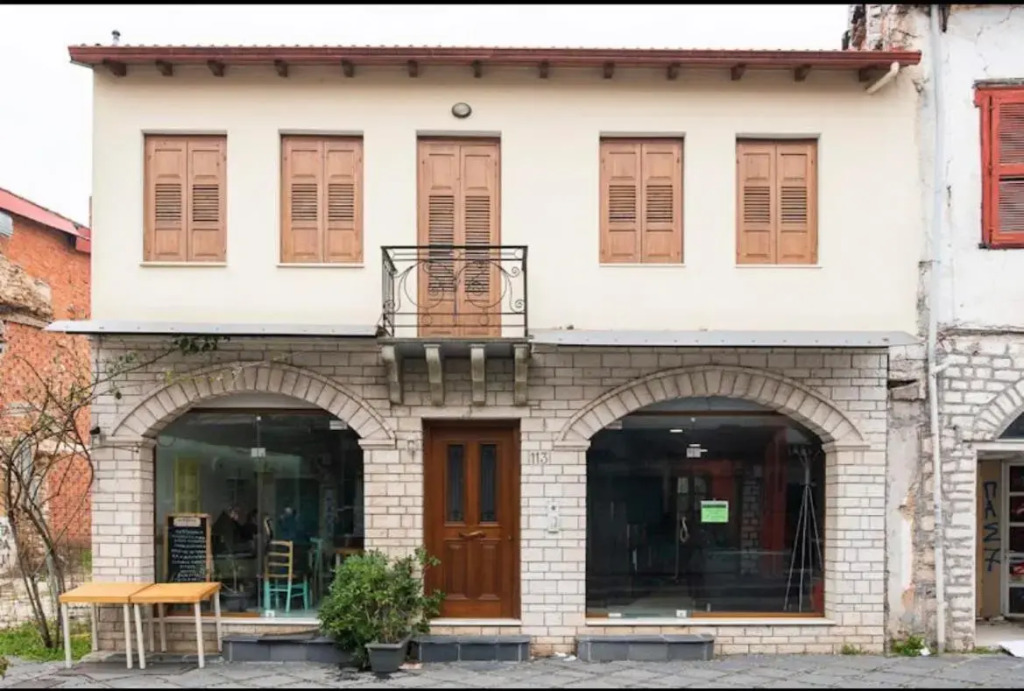 Mary's apartment