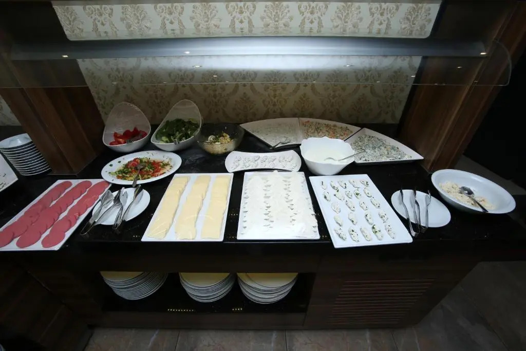 Grand Silay Hotel