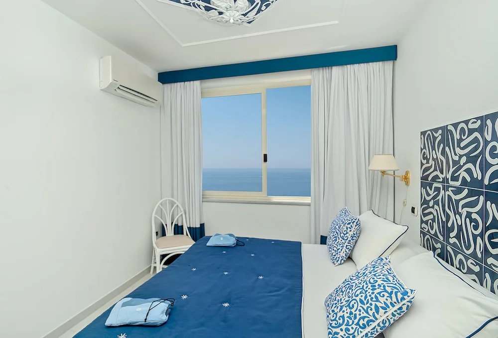 Luxury villa in Positano with private swimming pool