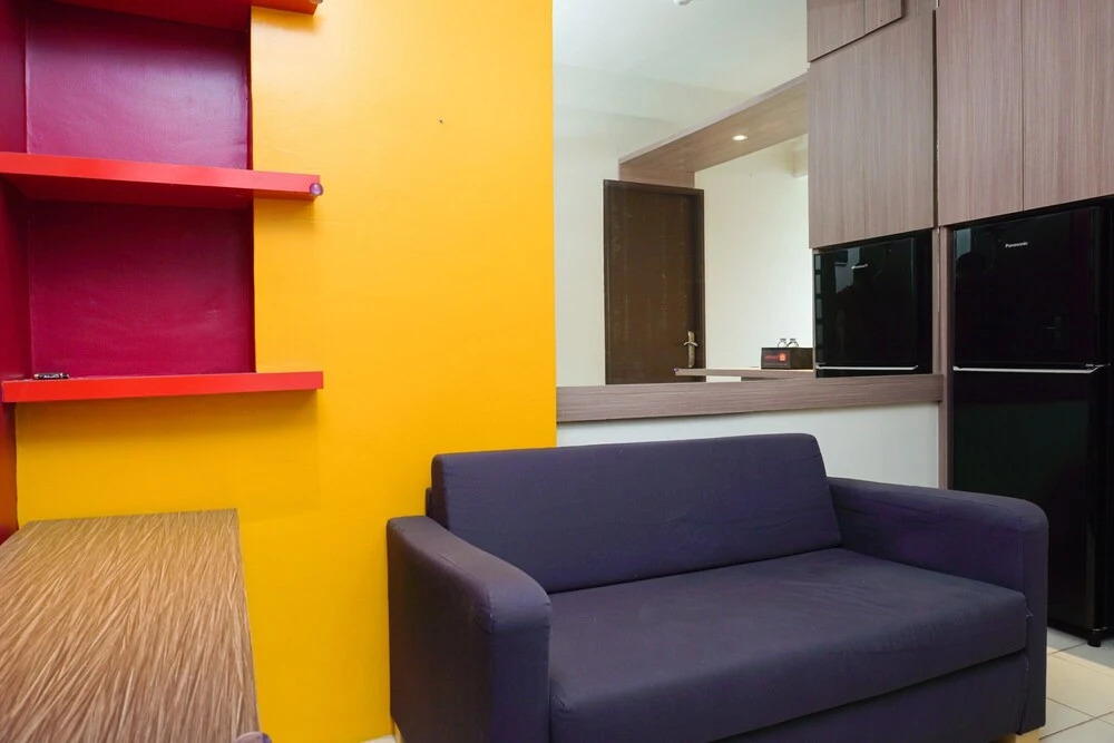 Warm and Cozy 1BR Puri Park View Apartment