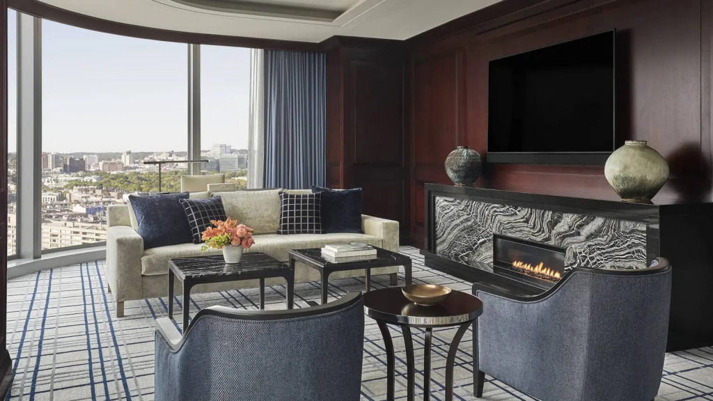 Four Seasons Hotel One Dalton Street, Boston