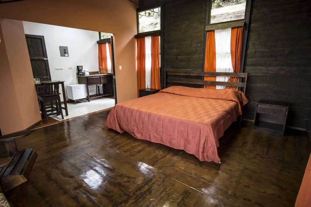 Hotel Alto Palomo