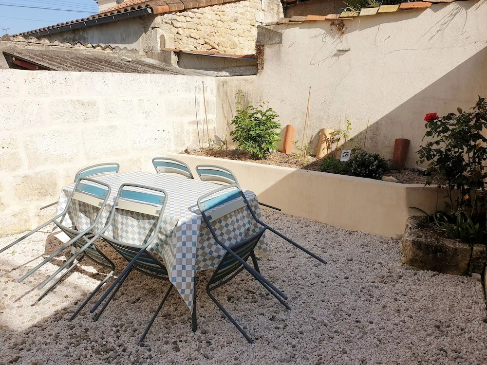 Maison de Ville Confortable Avec Cour Intérieure