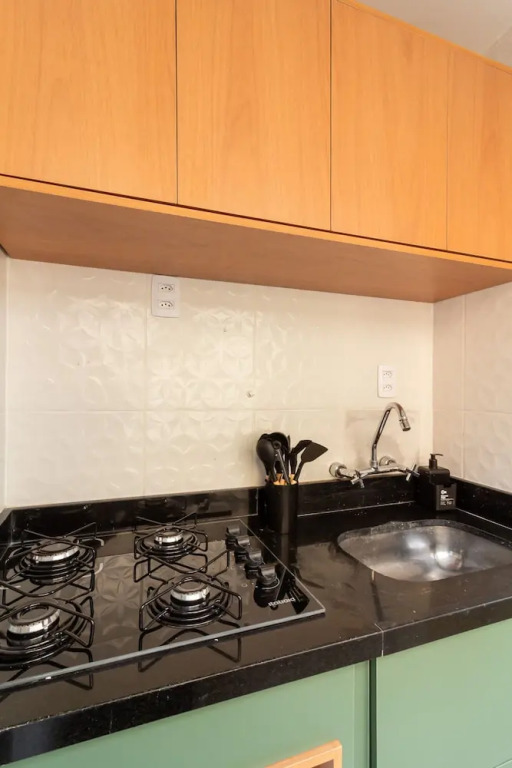 Comfort in Ipanema 6 Minutes From the Beach J302