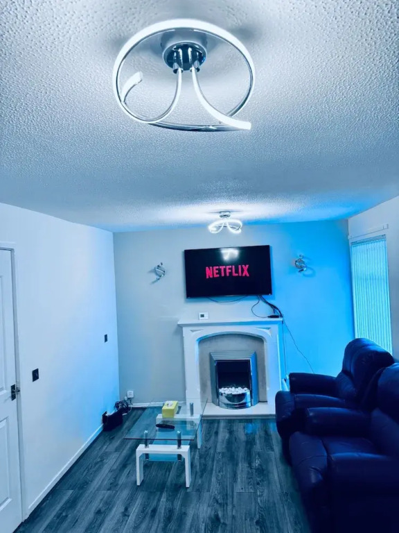 Gateshead Gem - Modern 3 Bedroom House
