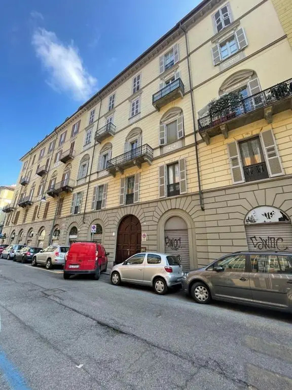 Centralissimo appartamento su due livelli "2"
