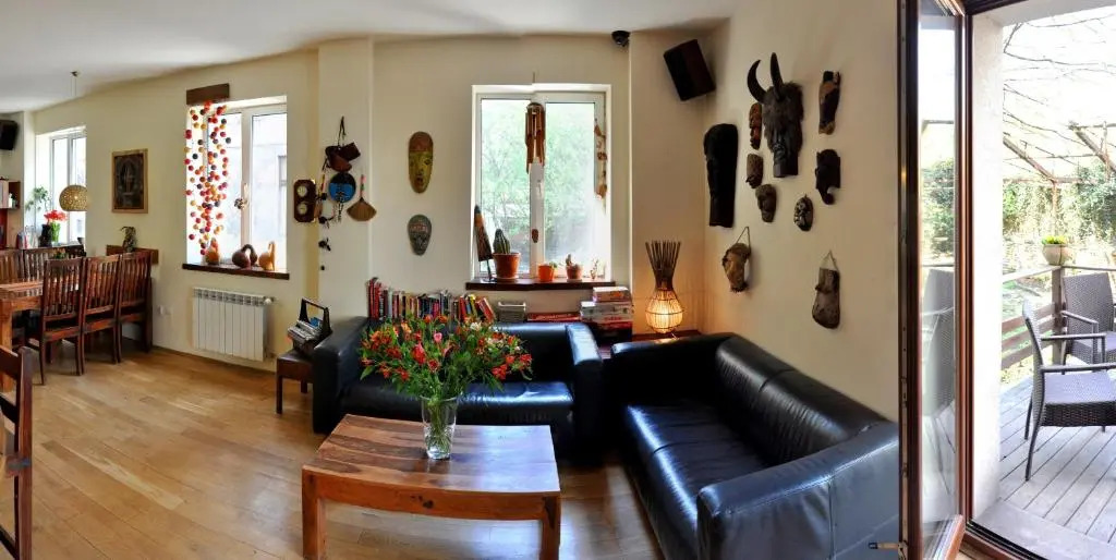 Garden House Apartments