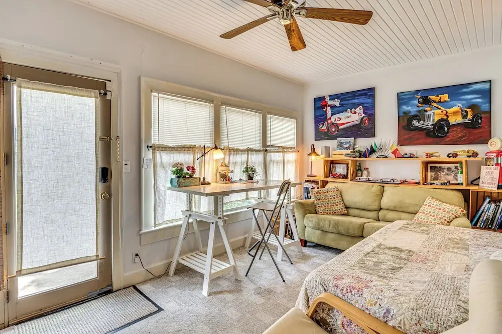 3 Blocks to Indy Motor Speedway: Home w/ Yard!