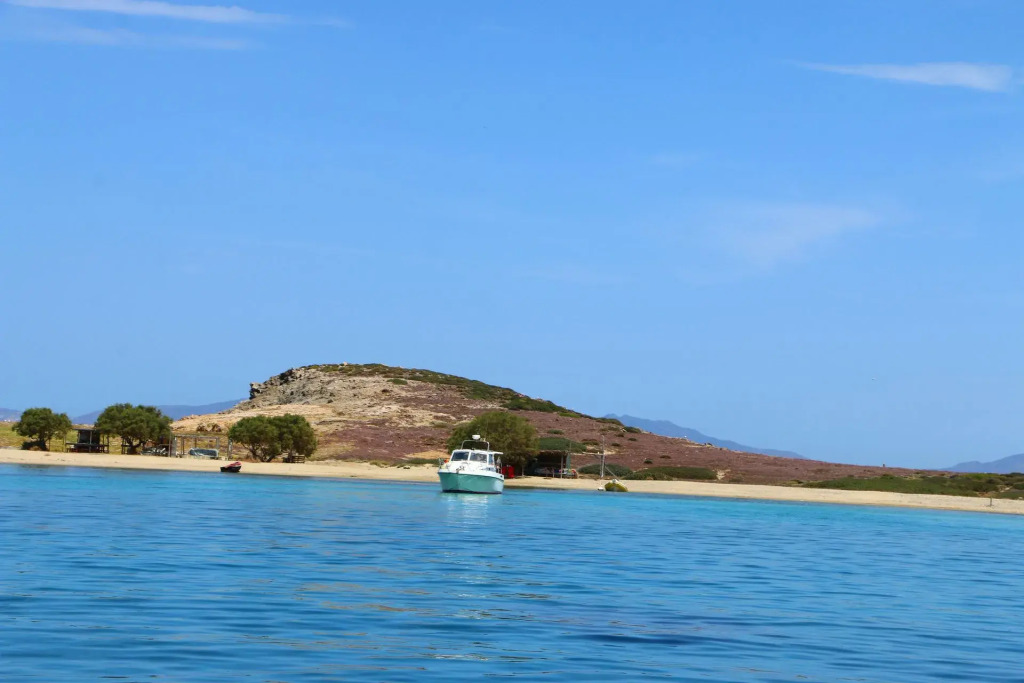 Faros Resort