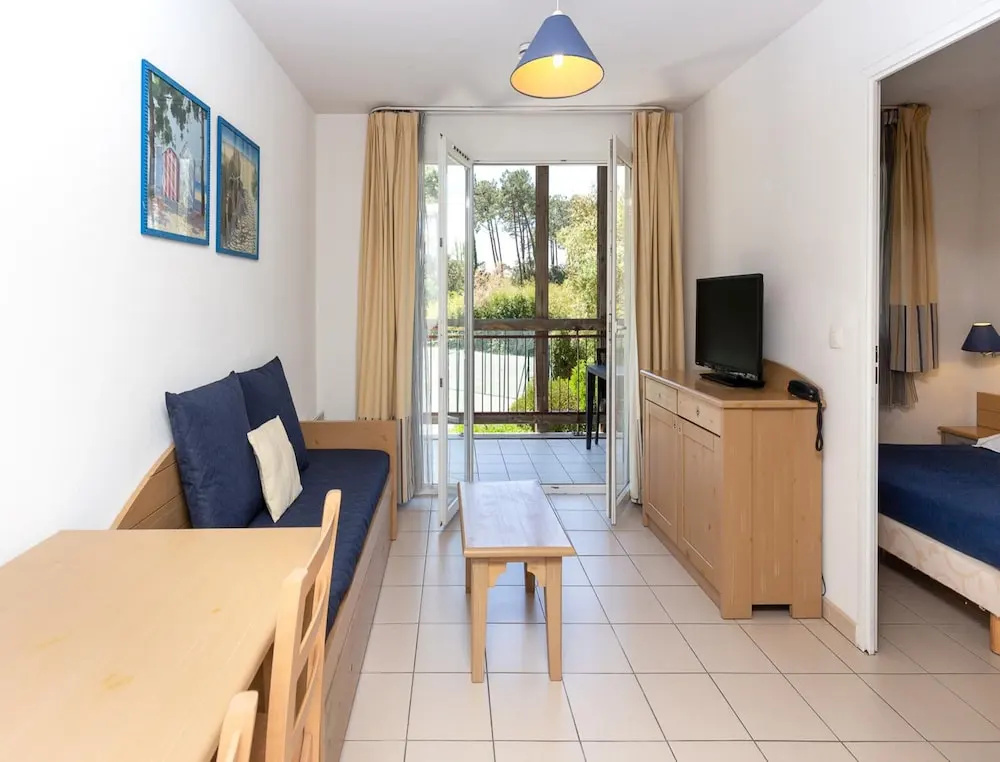 Ondres Stay Near the Coast