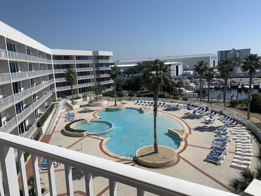 Moorings 414 - 1 Br Condo