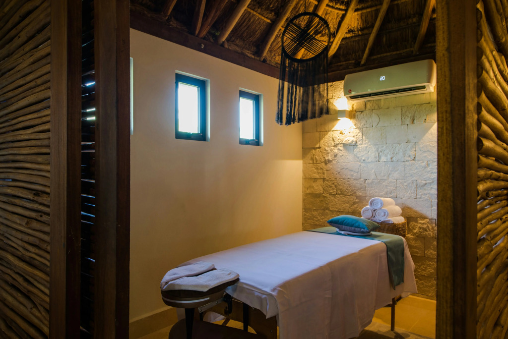 Naay Tulum Curamoria Collection