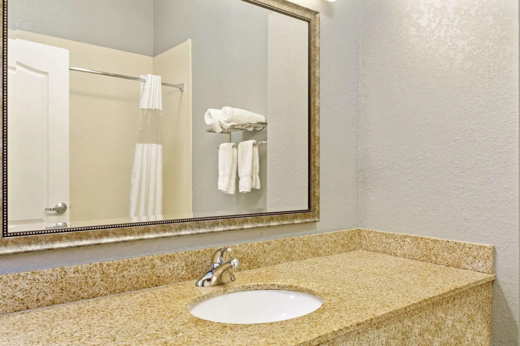 Stay Express Inn & Suites - Mobile, Al