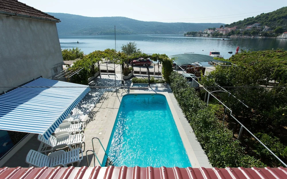Villa Mami