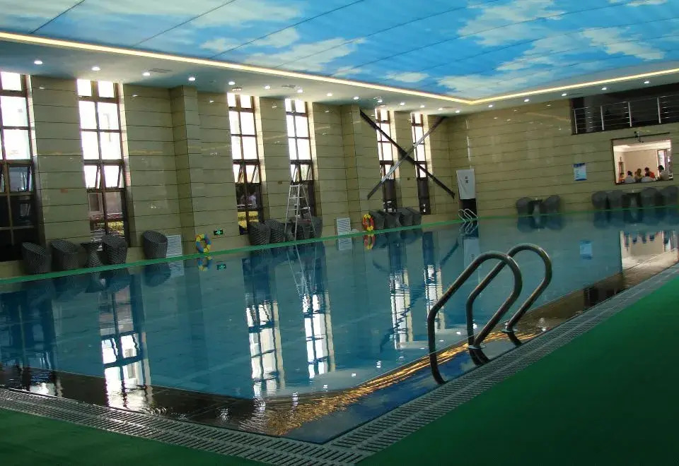 Baiyin Renan Hotel