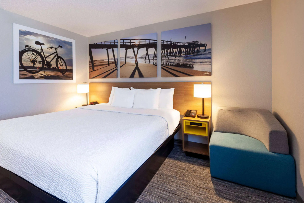 Days Inn by Wyndham Racine/Sturtevant