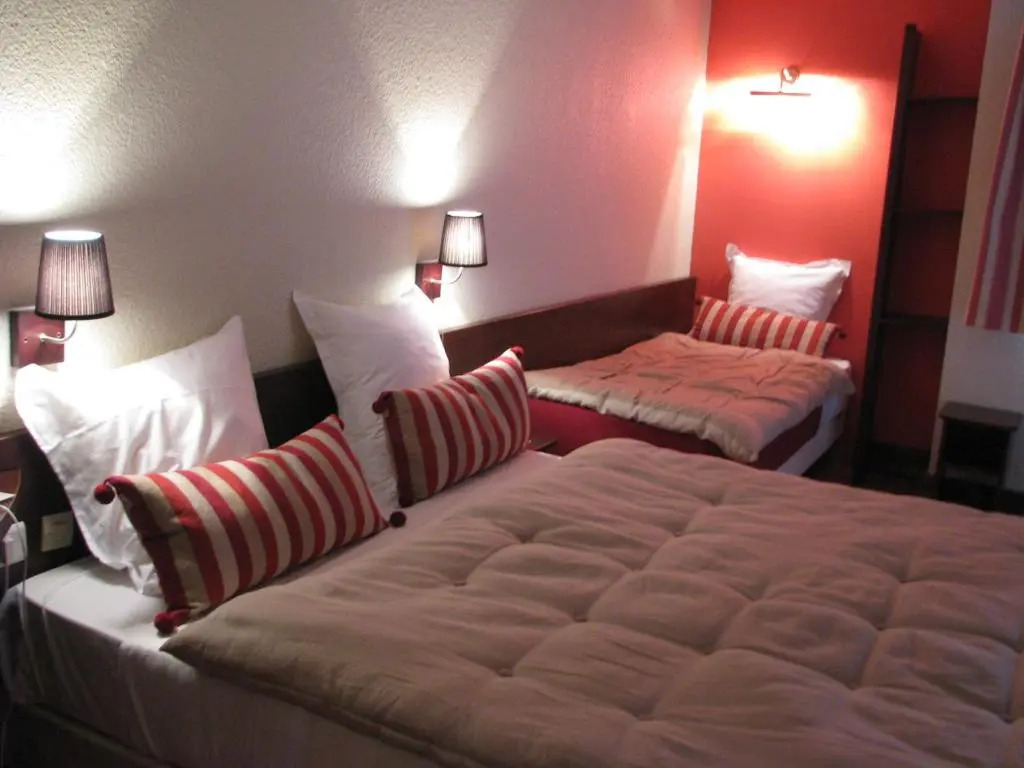 Отель Hôtel Mercator