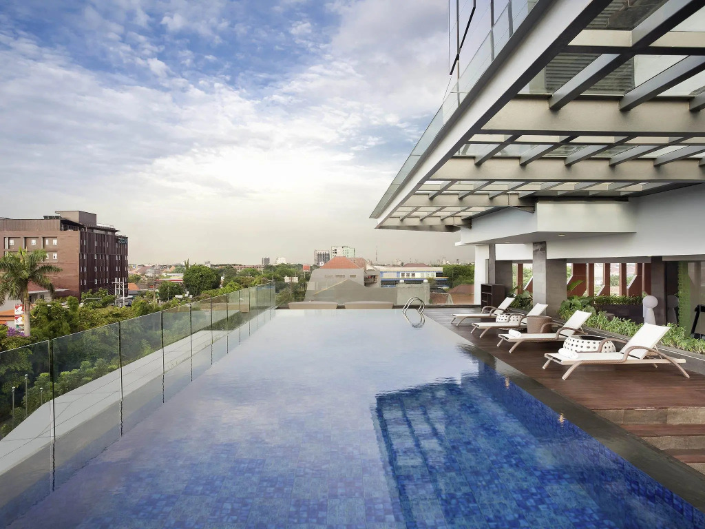 The Southern Hotel Surabaya Formerly Ibis Styles Surabaya Jemursari