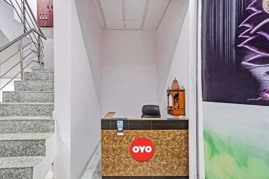 OYO Flagship 80598 Hotel Grand Shiva