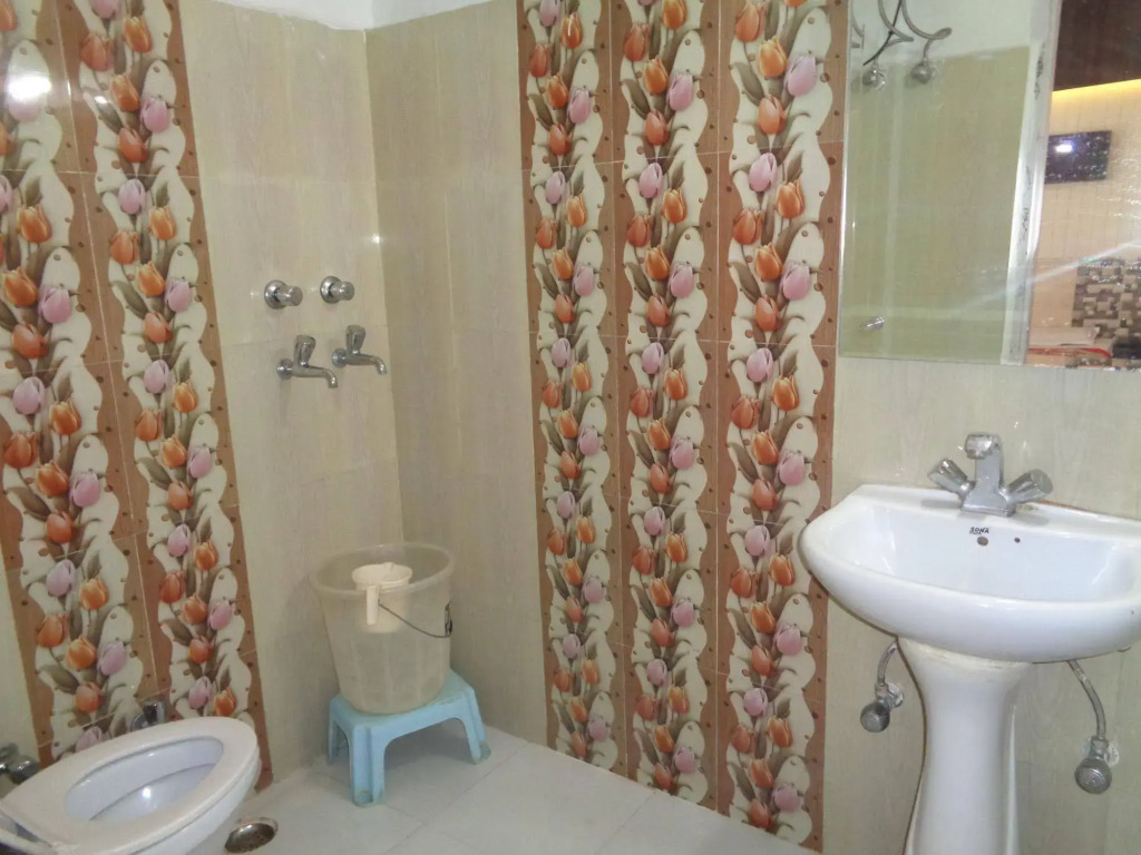 Hotel Ishan