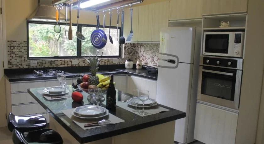 Pousada Porto Paraiso, o seu Paraíso Escondido no Guarujá