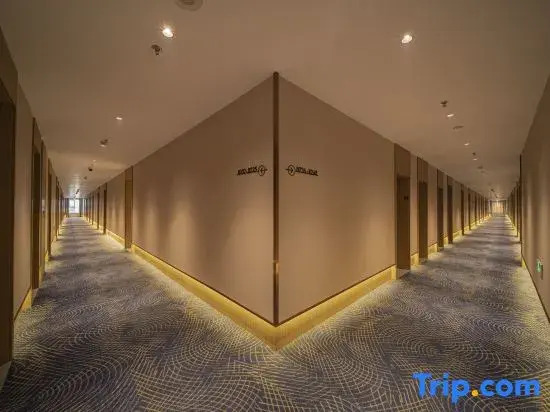 Starway Hotel (East Plaza of Chifeng Railway Station)