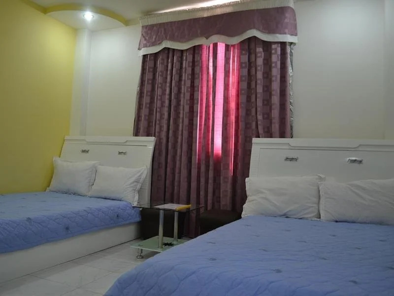Paris Hotel