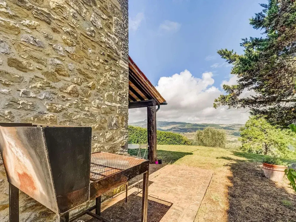 Tuscan Hideaway with Pool