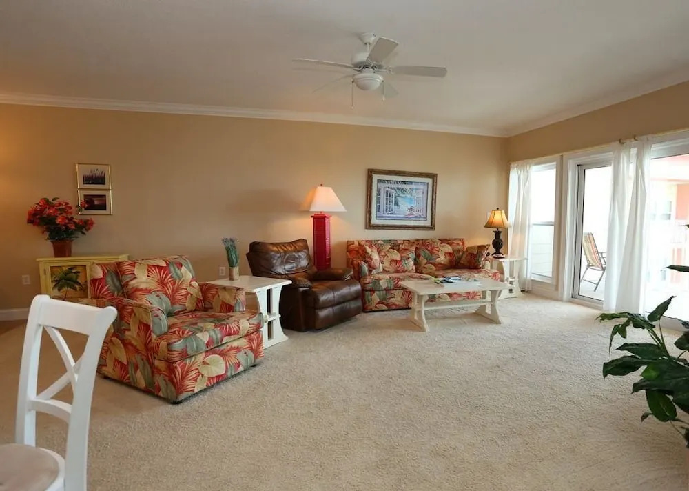 Paradise Shores 406 Apartment 2 Bedroom