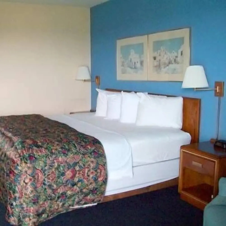 Ridge Crest Hotel