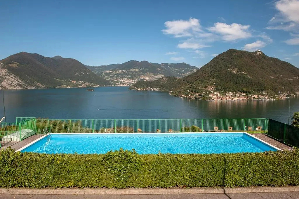 Lake View 34