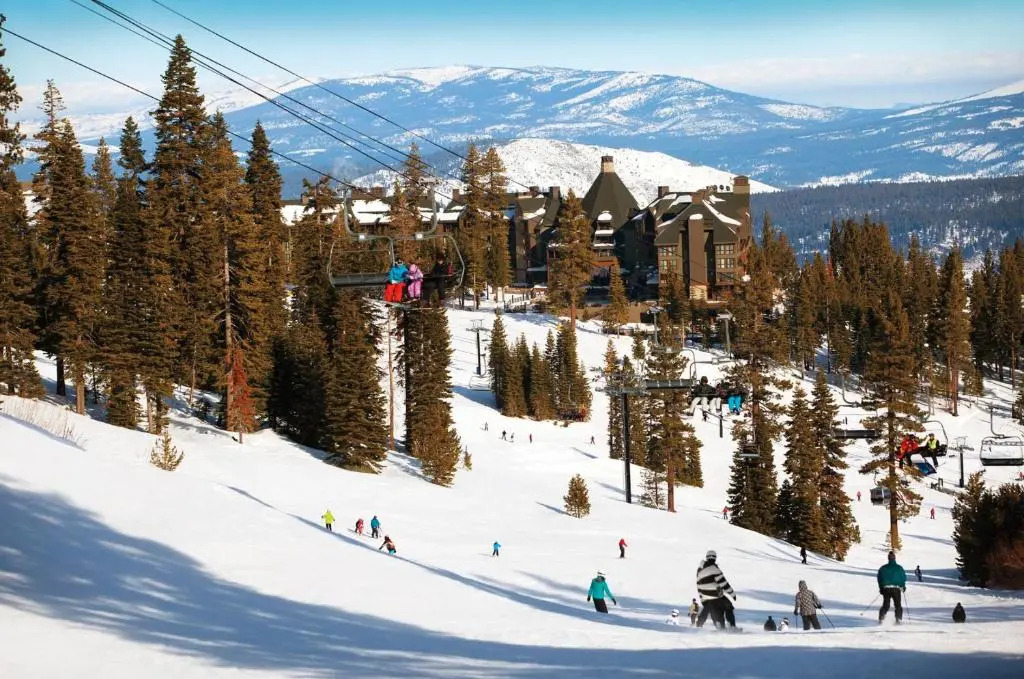 Wolfe by AvantStay | 5mins NorthStar! Fireplace, 2 Private Decks