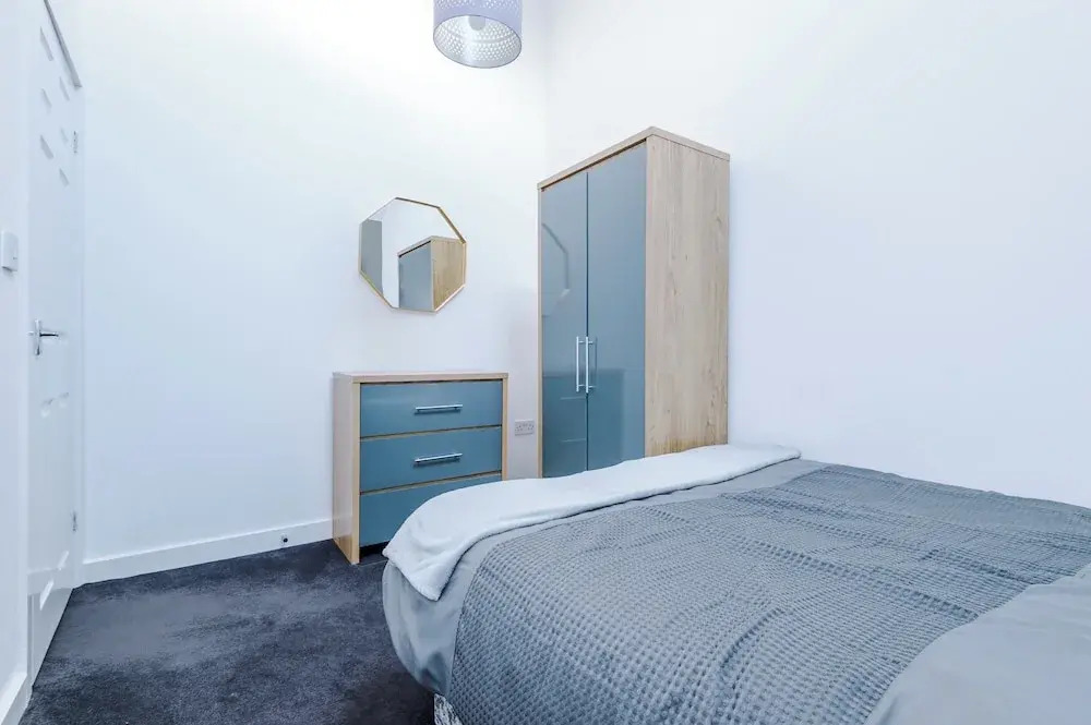 3 Bed-sleeps 5-garden-parking