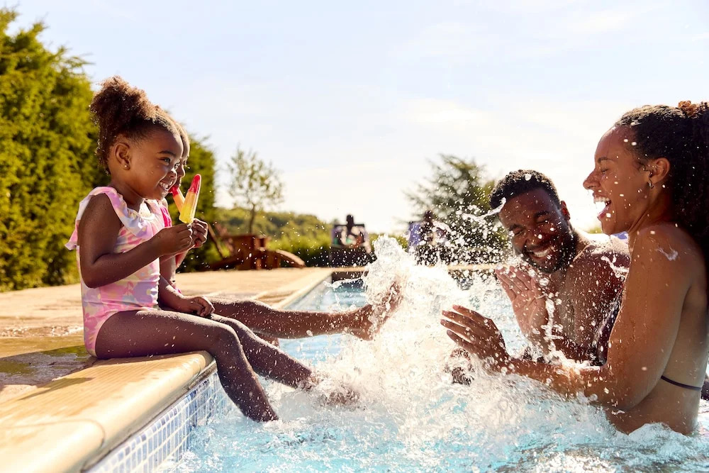 Jhadano Villa 3BR Pool Shuttle 3 Mins to Beach