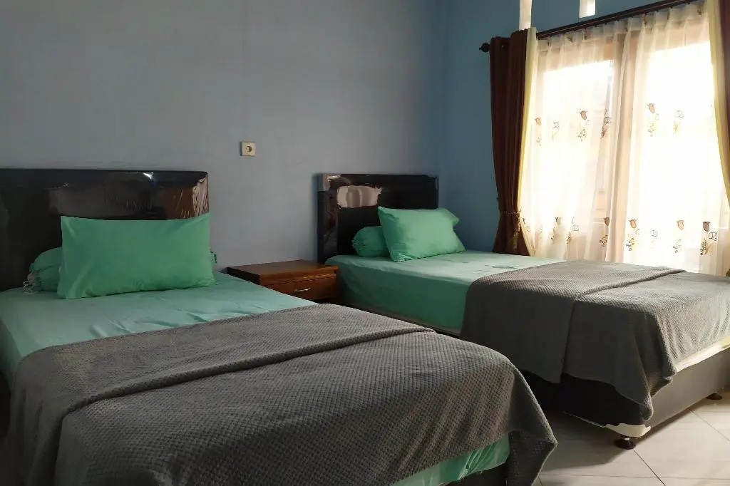 Hotel Tubalong Taliwang Syariah