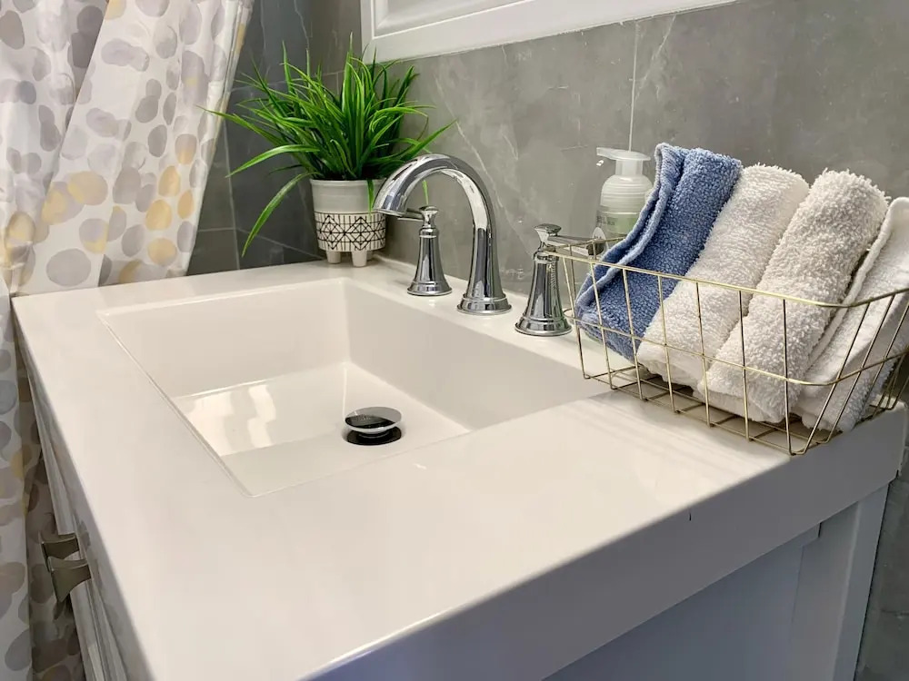 The Horseshoe Falls Villa- 6BR Free Parking, Minutes From Falls & Casino