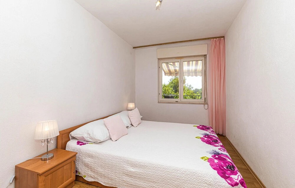 Stunning Apartment in Solin With Wifi and 2 Bedrooms
