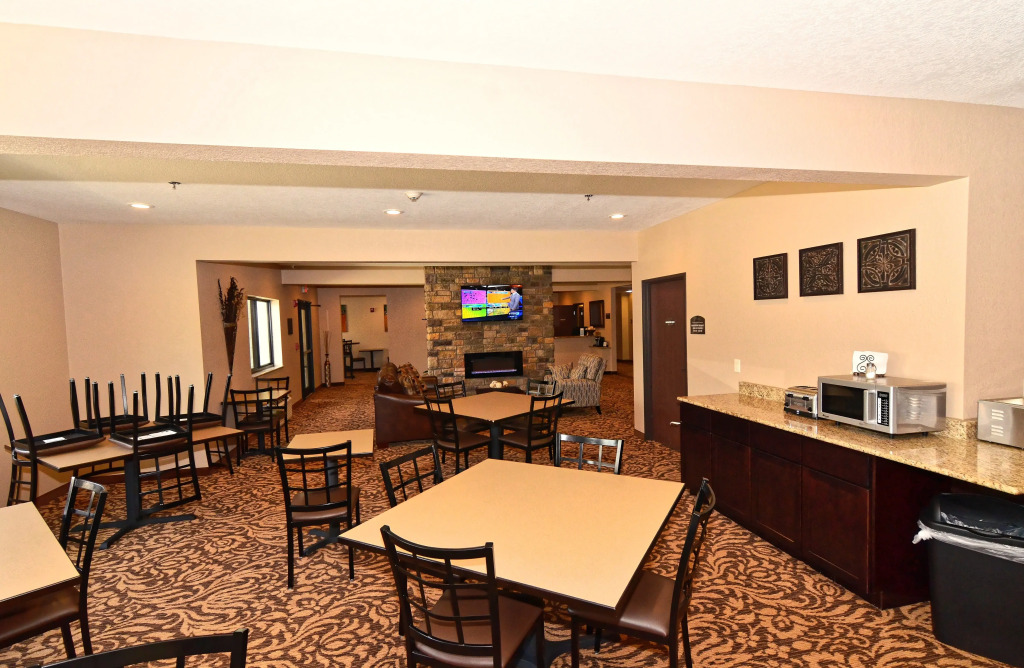 Cobblestone Inn & Suites - Clarion