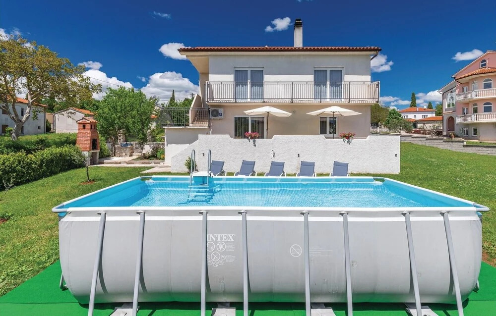 Awesome Home in Barban With Wifi and 3 Bedrooms
