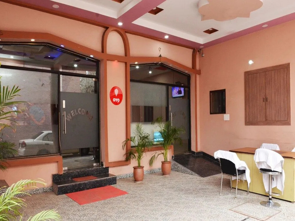 OYO 5809 Empire Inn