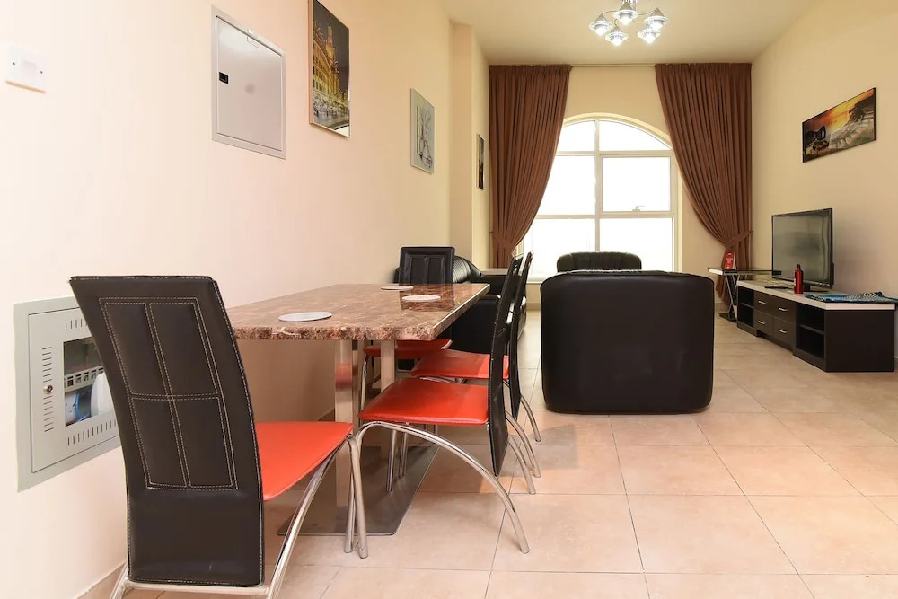 OYO Home 2351BHK Capitol Tower DIC