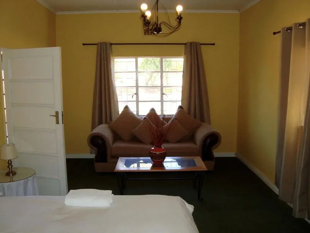 Nuwedam Guest Farm