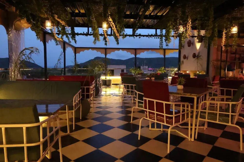 Jaipur Qila - A Boutique Hotel and Rooftop Cafe
