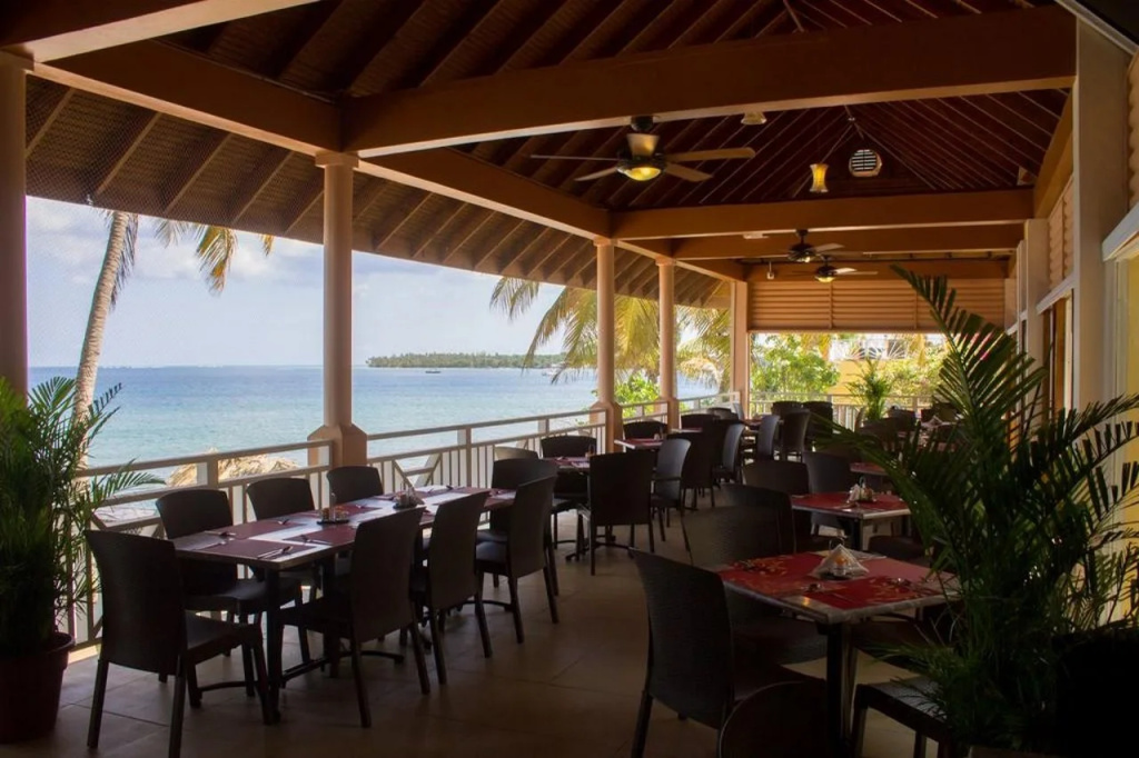 Tropical Beach Hotel