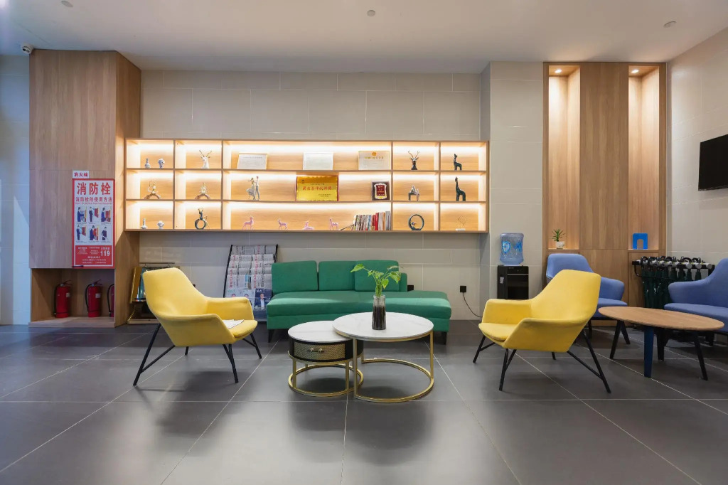 GreenTree Inn Lanzhou Zhongchuan Airport Business Hotel