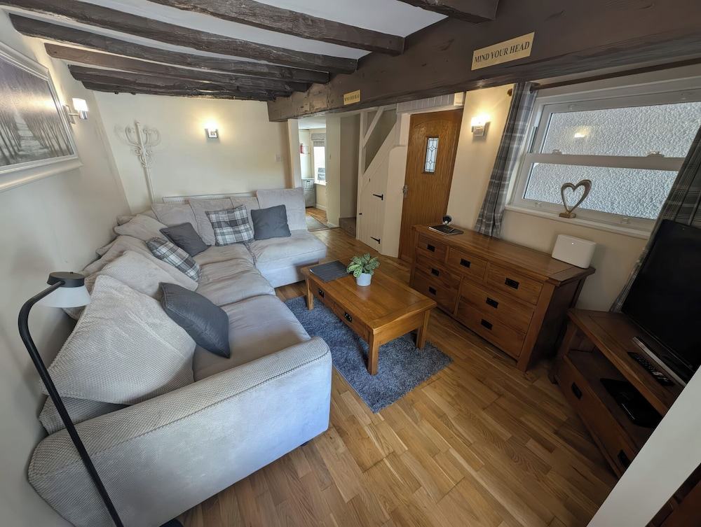 Hocking Cottage