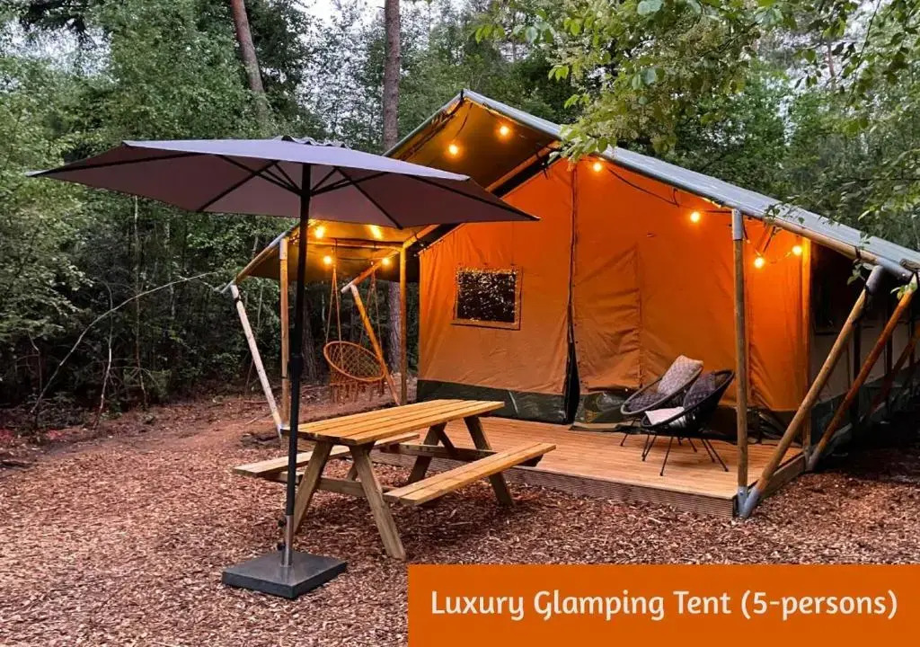 Safari Retreat "Explorer Tents"
