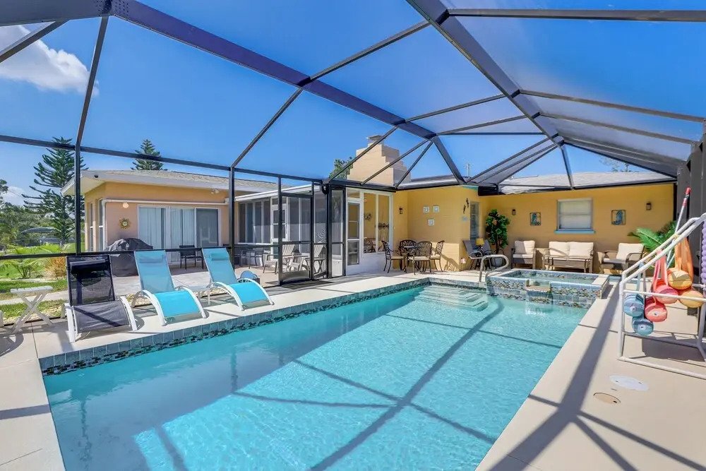 Sunny + Alluring Englewood Retreat w/ Dock!